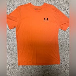 Men’s cotton under armor T-shirt, size large. Good condition!